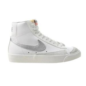 NIKE Women’s BLAZER Mid 77’ Vintage Sneaker White and Silver US 9.5 EUR 41